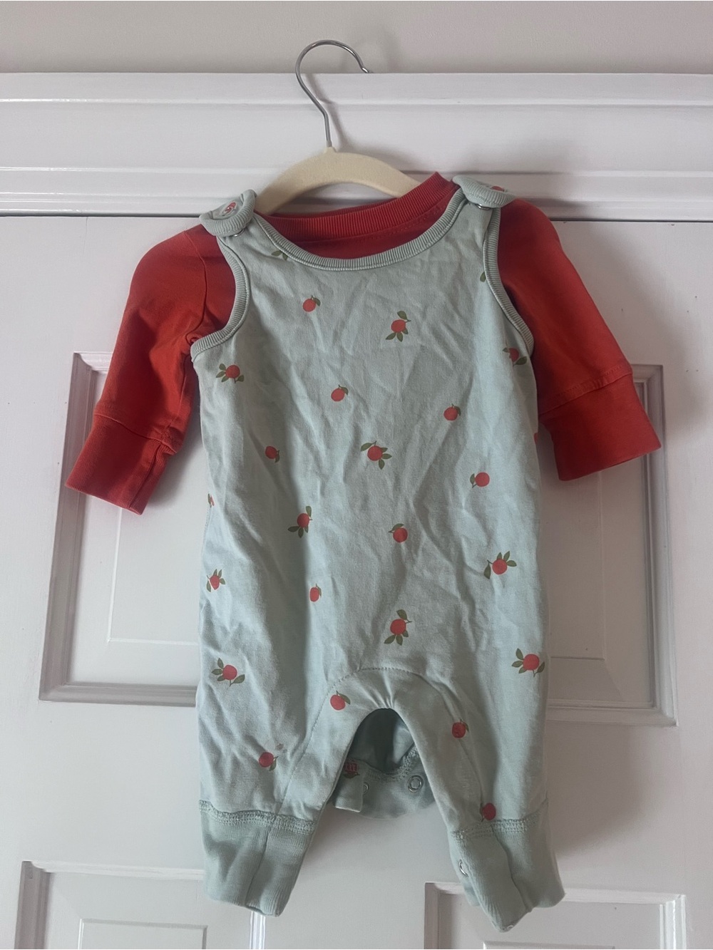 Hanna Andersson Sage Peach-Print One-Piece with Rust Sleeves